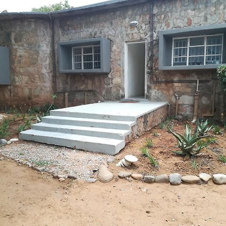 Three Bridges B&B Hoedspruit Δωμάτιο φωτογραφία
